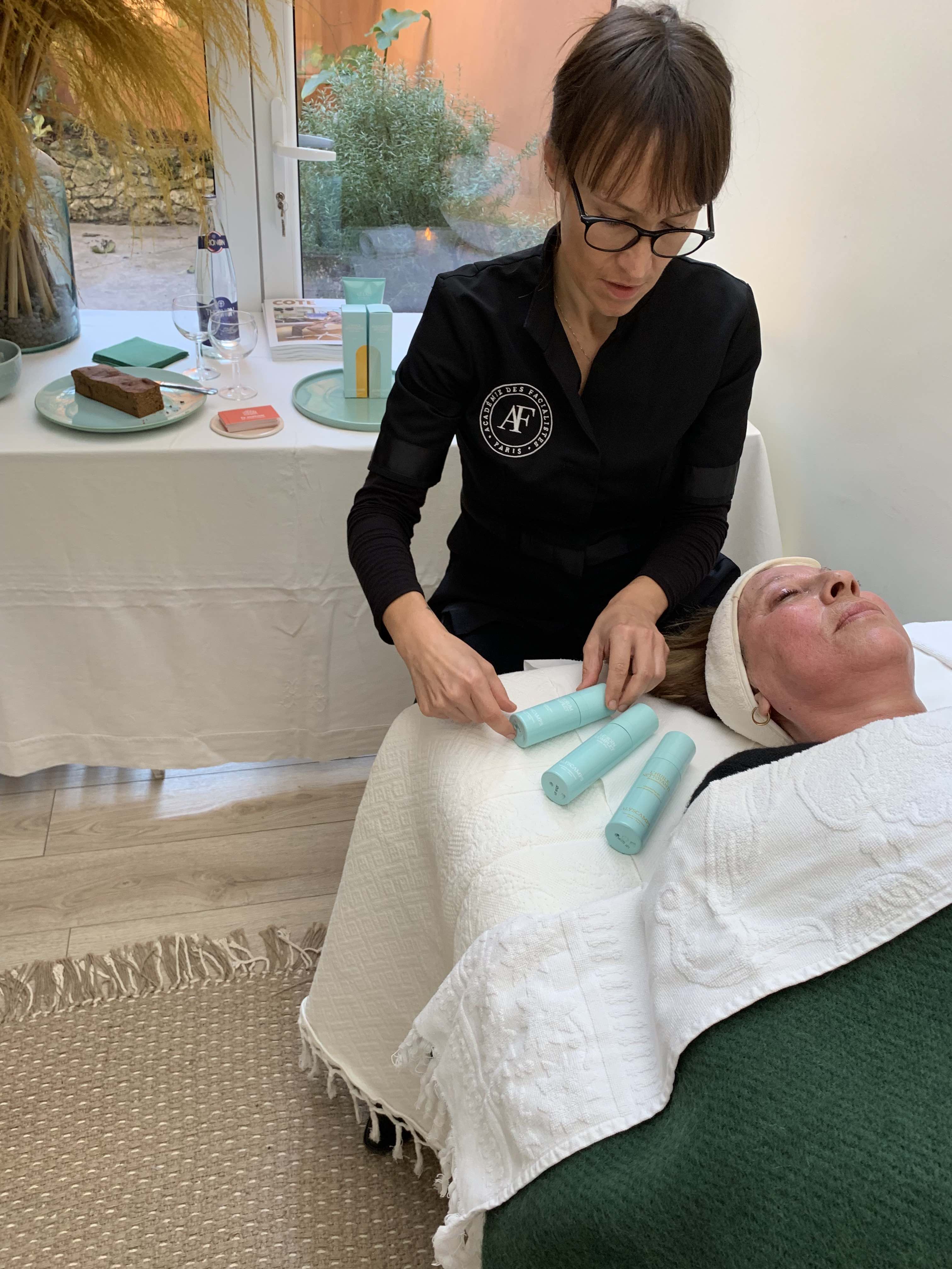 L'ACADEMIE DES FACIALISTES A ARLES !